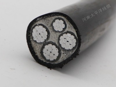 单相两线制和<i style='color:red'>三相四线</i>制电路中性导体的截面选择方法